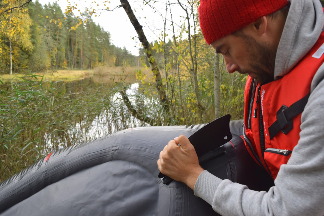 Packraft Adventure Schwarz für längere Touren (275 x 88 cm)